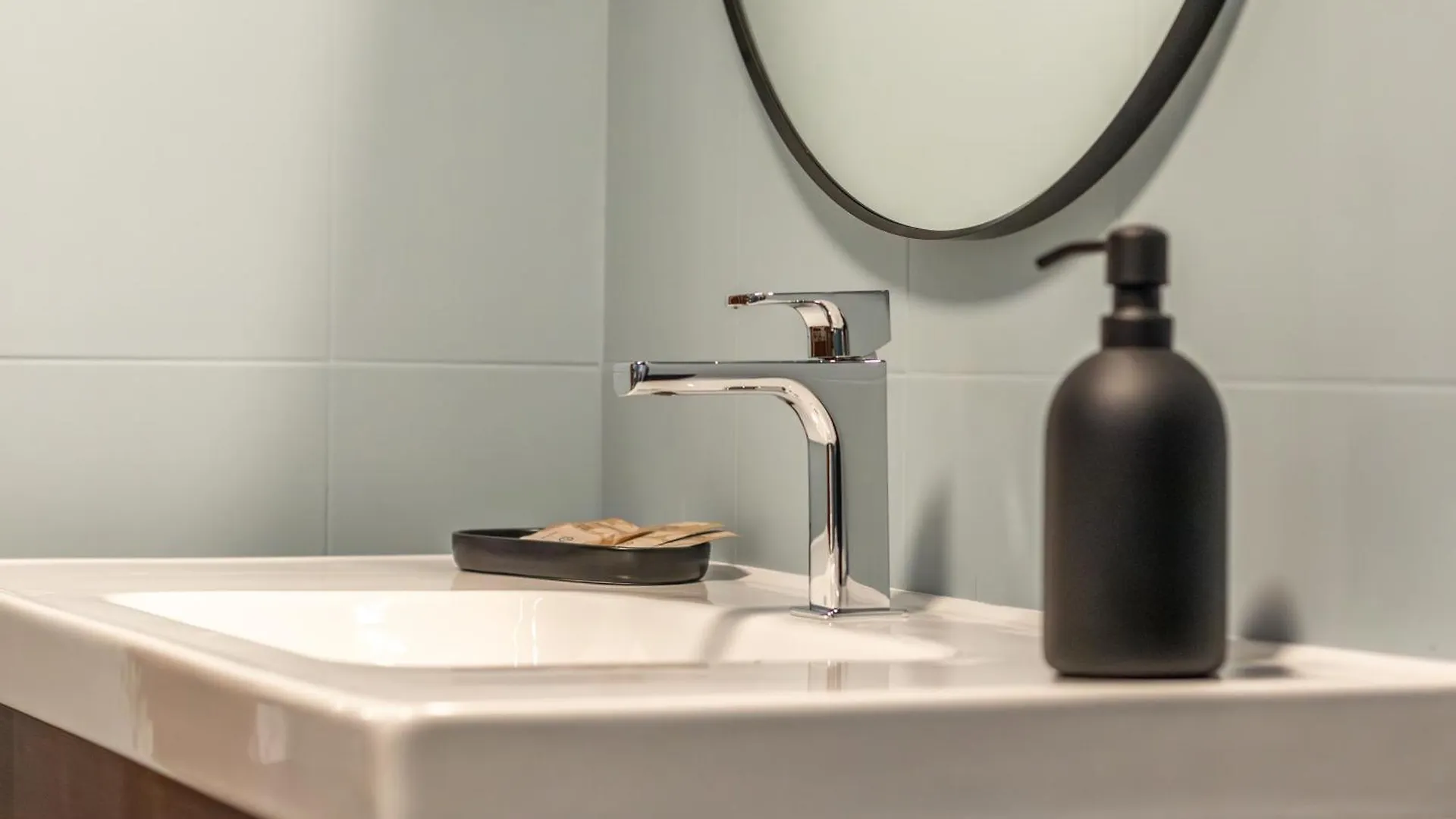 A Tutto Tondo Apartment - Comfort And Style In Lerici